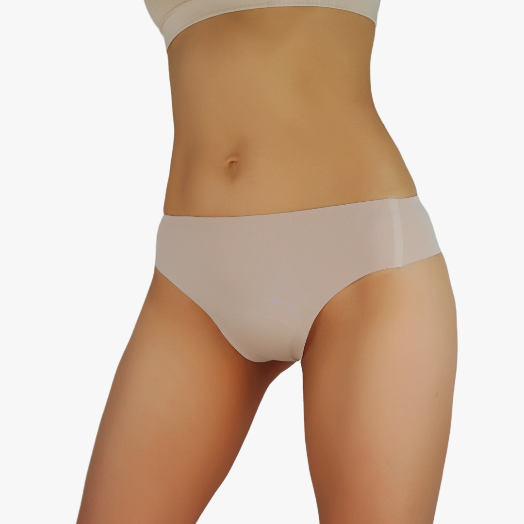 Seamless Mid-Rise Thong - Black