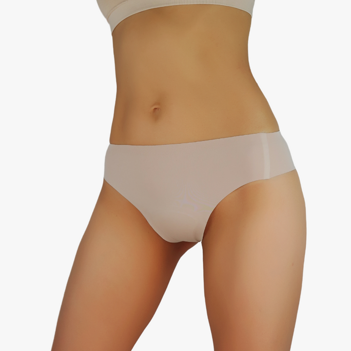 Seamless Mid-Rise Thong - Black